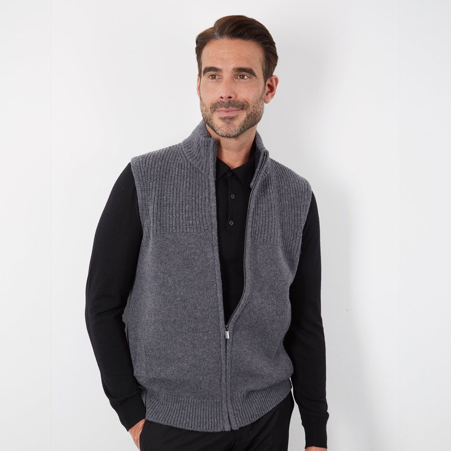 100% MERINO WOOL CHARCOAL FULL ZIP GILET