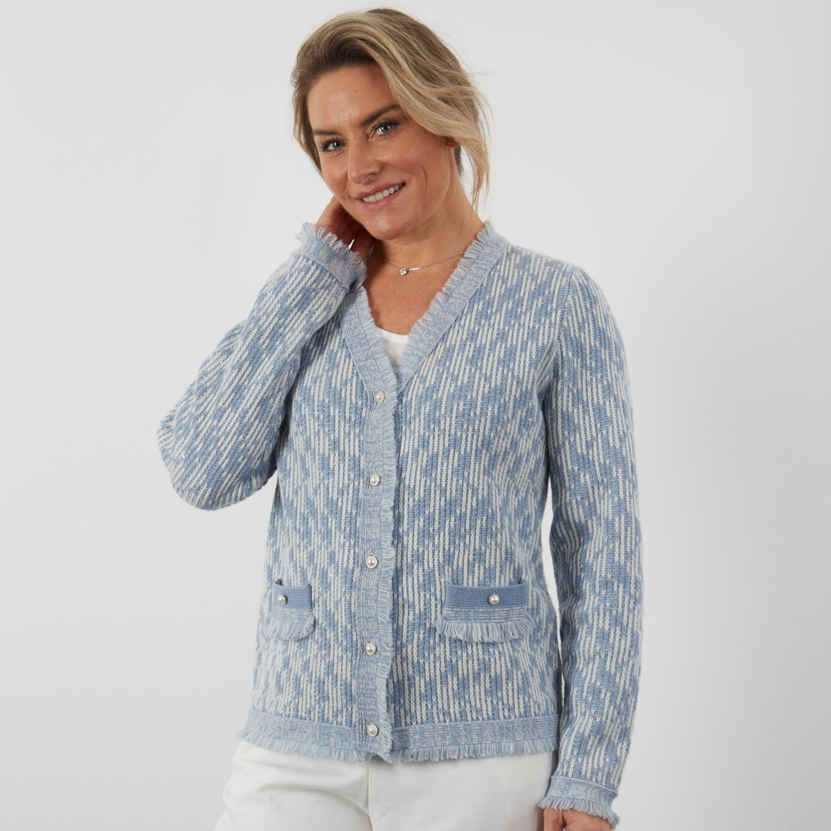 100% SUPERFIRNE MERINO SKY BLUE CARDIGAN